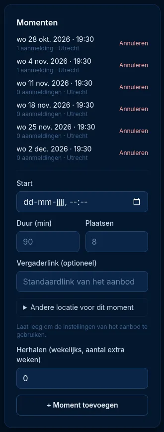 Het blok Momenten met geplande momenten en het formulier met Start, Duur, Plaatsen, Vergaderlink en Herhalen