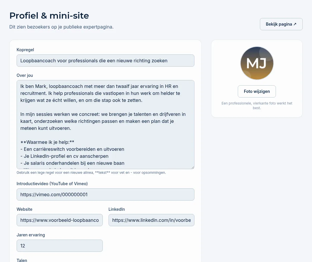 De pagina Profiel & mini-site met kopregel, bio, video en links